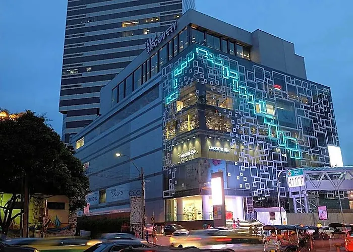 Wizpark Ratchada Hotel 3*